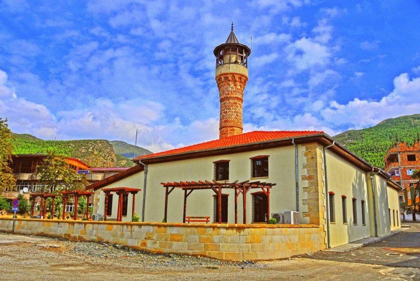Ağcabey Camii