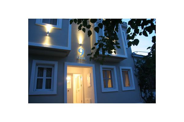 9 Oda Otel