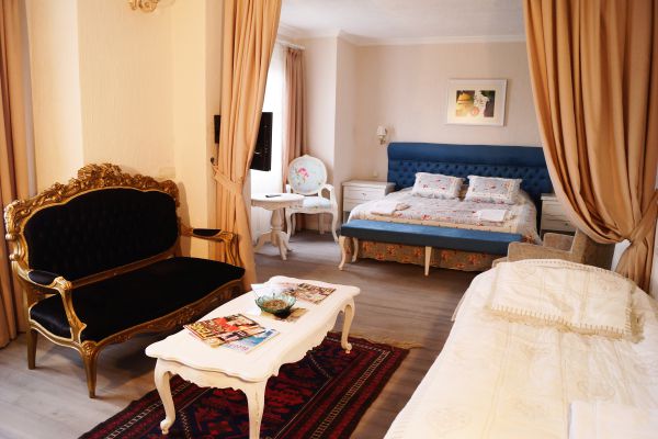 Aeneas Boutique Hotel
