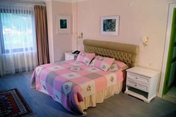 Aeneas Boutique Hotel