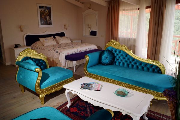 Aeneas Boutique Hotel