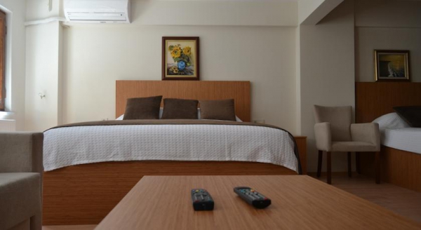 Aiza Suites
