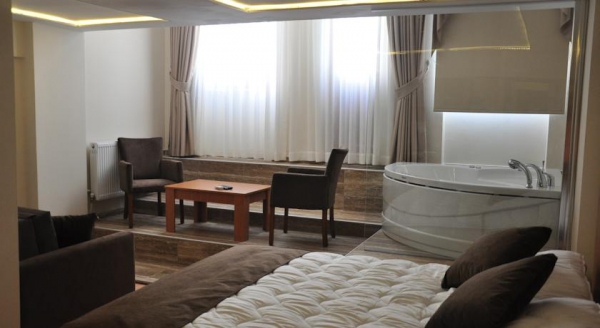 Aiza Suites