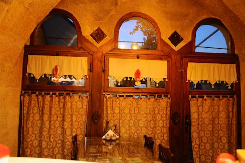 Antique House