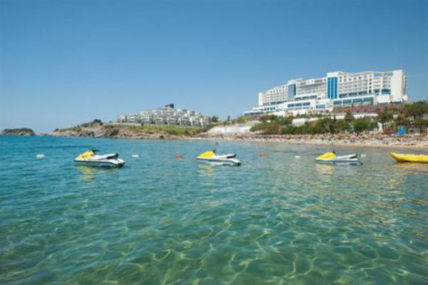 Aria Claros Beach Spa Resort
