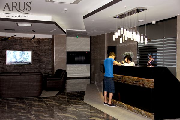 Arus Otel