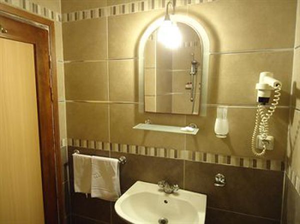 Aterna Otel