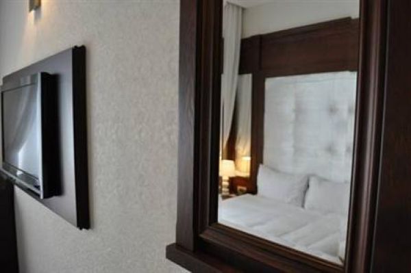 Atik Palas Hotel