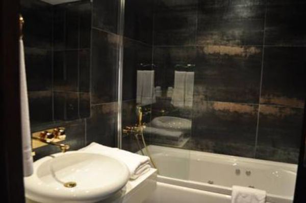 Atik Palas Hotel