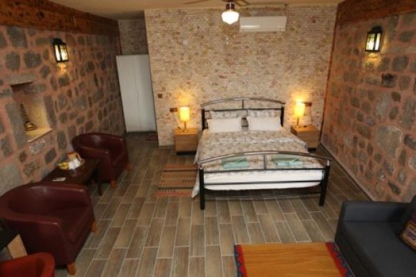 Attalos Otel