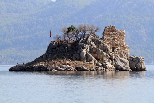 Badem Tatil Evi