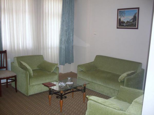 Bayrakçı Otel
