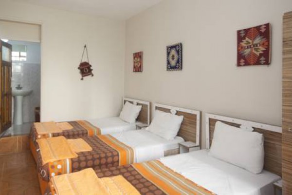 Bergama Hostel & Pension