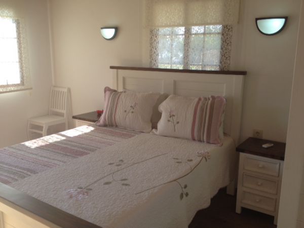 Borina Yacht Club Bungalows & Restaurant