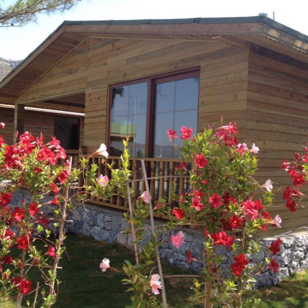 Borina Yacht Club Bungalows & Restaurant