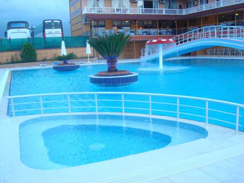Club Casmin Hotel