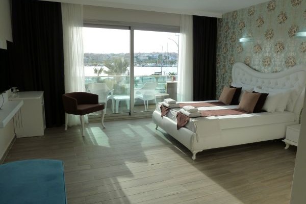 Dalian Elite Hotel