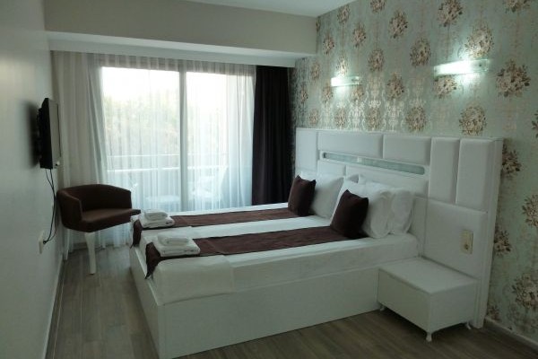 Dalian Elite Hotel