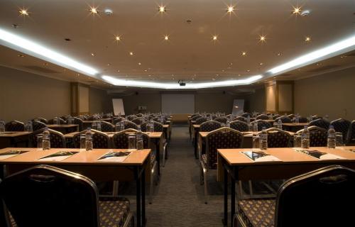 Dream Hill Business Deluxe Hotel