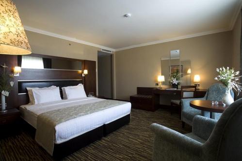 Dream Hill Business Deluxe Hotel