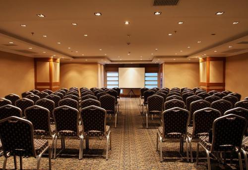 Dream Hill Business Deluxe Hotel