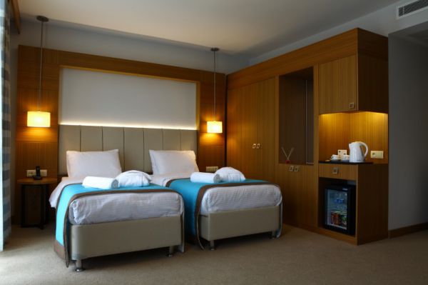 Ela Hotel