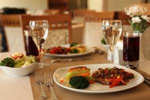 Elmas Garden Inn Hotel
