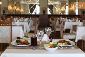 Elmas Garden Inn Hotel