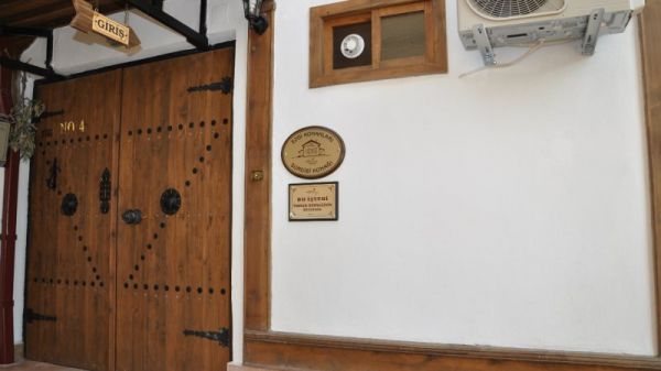 Ezgi Konakları
