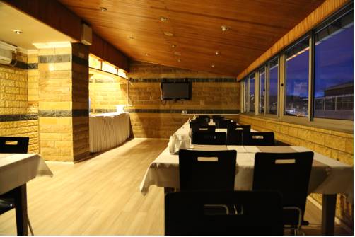 Grand 53 Hotel