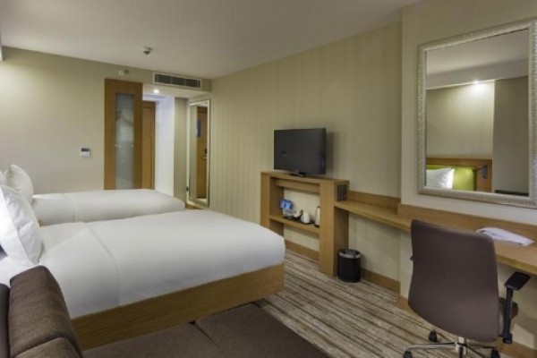 Hampton by Hilton İstanbul Ataköy