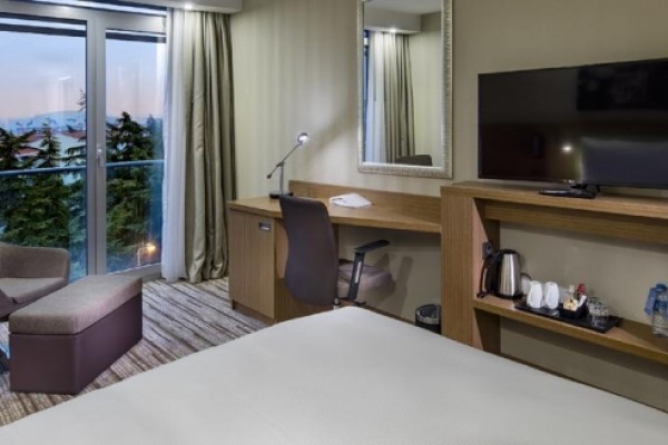 Hampton by Hilton İstanbul Ataköy