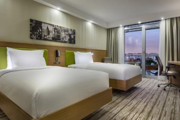 Hampton by Hilton İstanbul Ataköy
