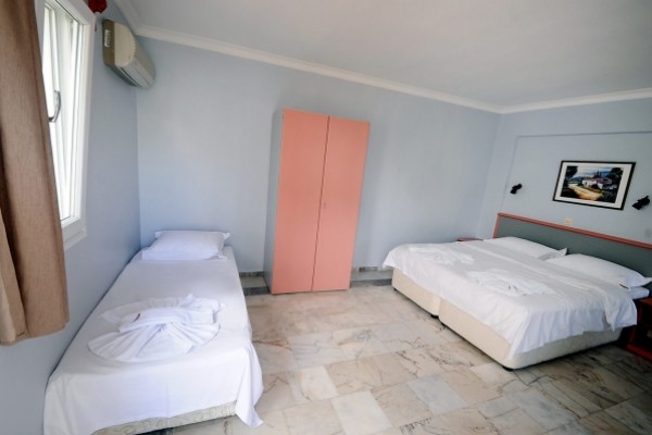 Hanedan Foça Flora Villas