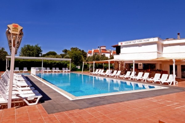 Hanedan Foça Flora Villas