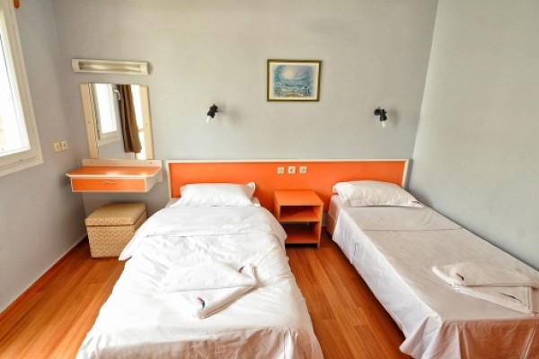 Hanedan Foça Flora Villas
