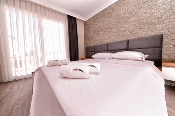 Hanedan Foça Flora Villas