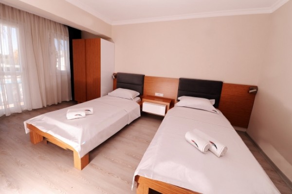 Hanedan Foça Flora Villas