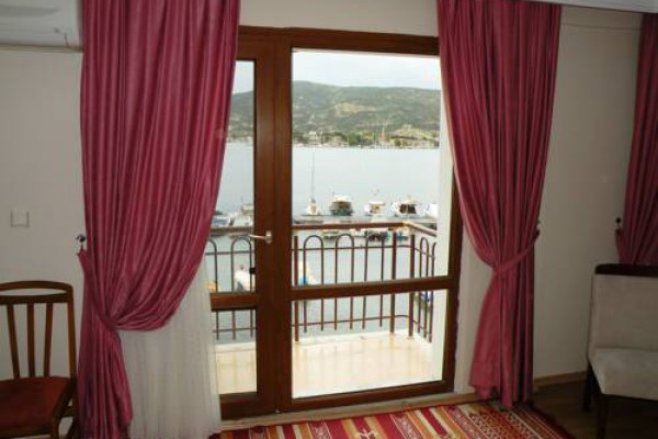 Hanedan Hotel Foça
