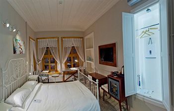 Hich Hotel