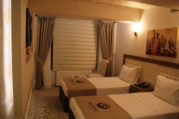 Hotel İzgi Turhan