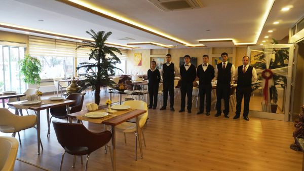 Hotel İzgi Turhan