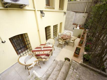 Hotel New House
