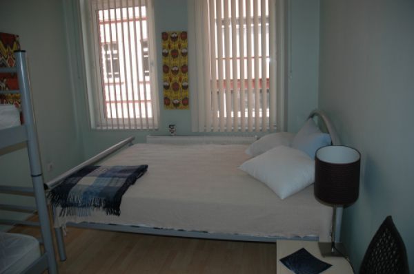 Hush Hostel Lounge