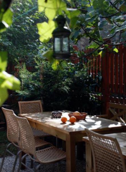 Hush Hostel Lounge
