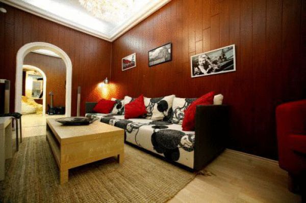 Hush Hostel Lounge