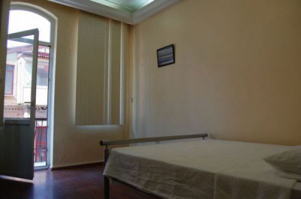 Hush Hostel Lounge