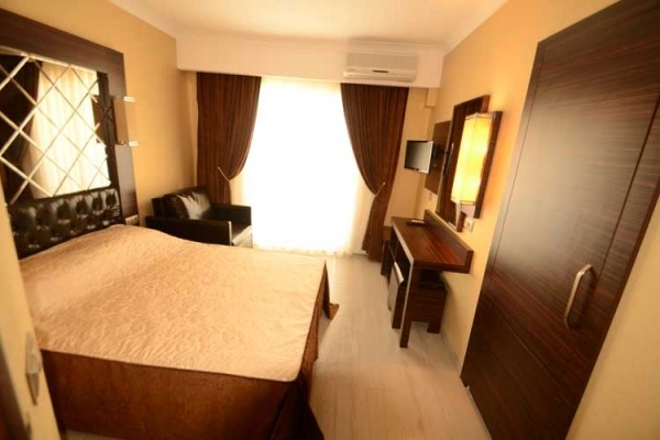 İdeal Piccolo Hotel