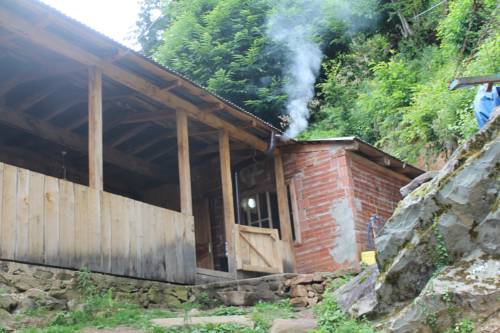 İremit Pansiyon Macahel