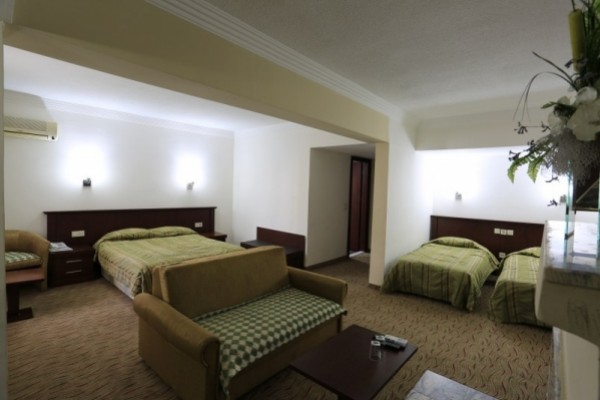 İzethan Hotel